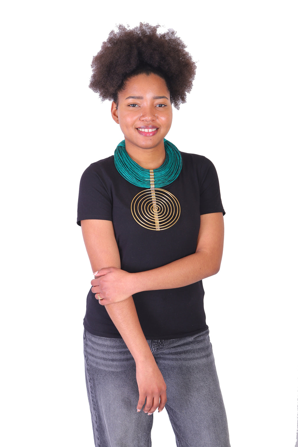 Afrikaanse gelaagde ketting versierd met brons